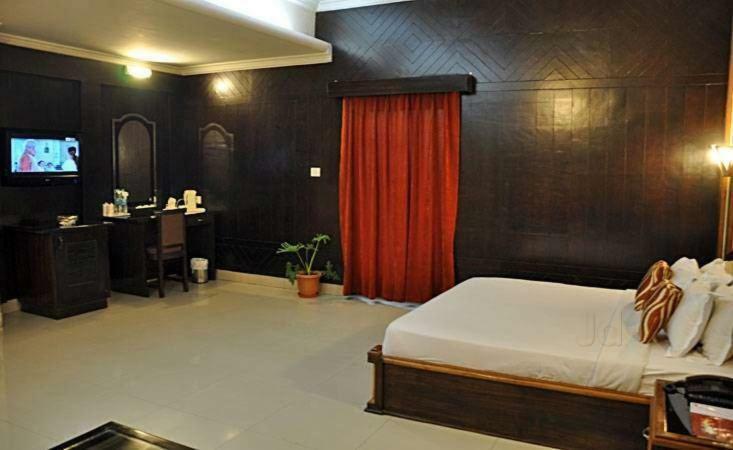 Hotel Rudra Continental Rudrapur Exterior photo