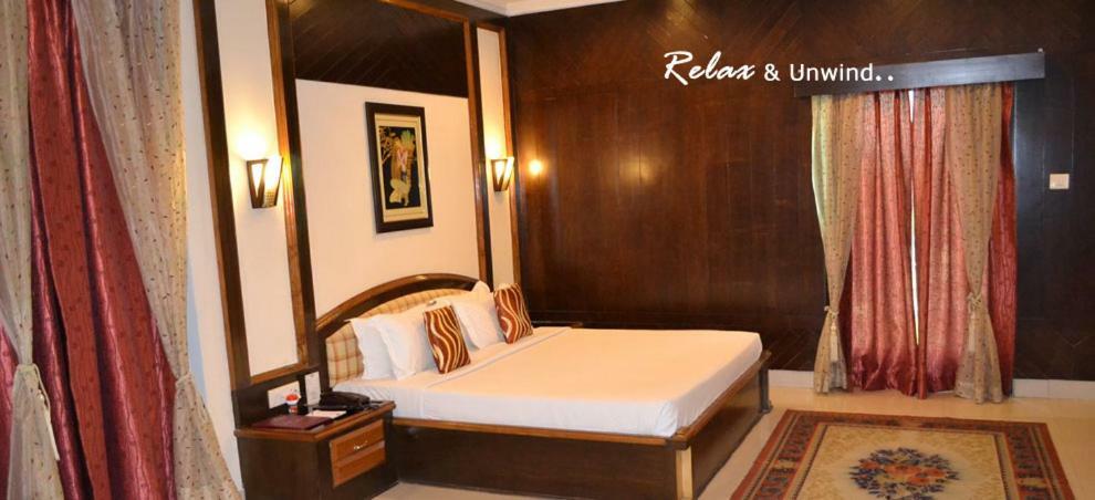 Hotel Rudra Continental Rudrapur Exterior photo
